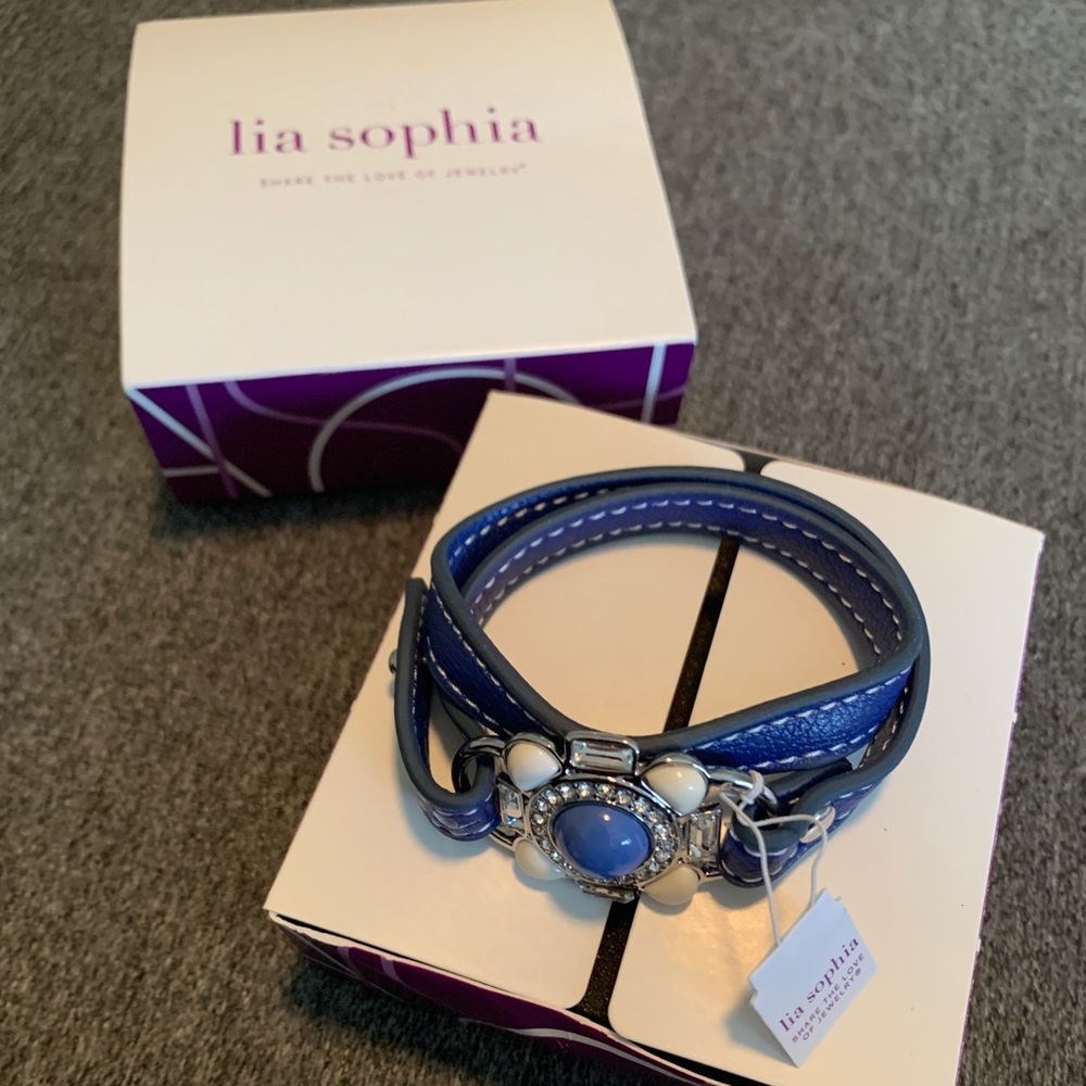 Leather bracelet